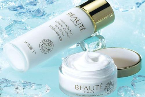 甄選適配美妝 從膚質到需求，精準挑選適合自己的化妝品